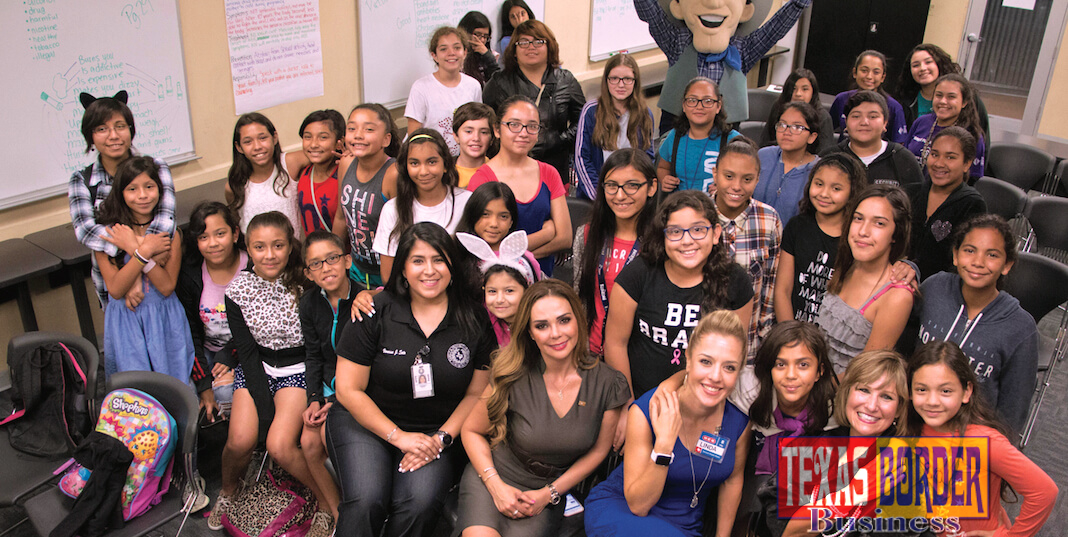 Empowering Girls Forum participants pose with panelist (left to right seating) Venessa Soto, Edna De Saro, Linda Tovar and Judge Rose Guerra Reyna.