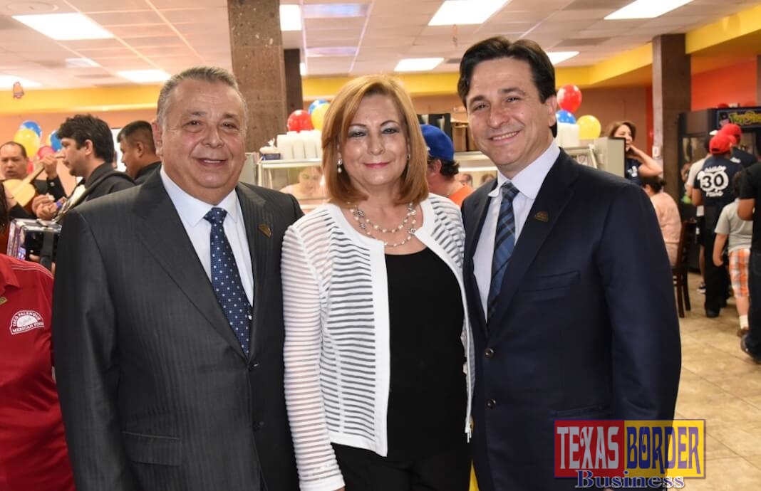Pictured above, From L-R: Don Francisco “Pancho” Ochoa and his wife Flérida, and their son Francisco Ochoa. Photo taken on June 30, 2017 during the 30th Anniversary of Taco Palenque in Laredo, Texas. The celebration brought Congressman Henry Cuellar and Laredo Mayor Pete Saenz. Today is another great celebration, Taco Palenque is accepting toys in exchange for tacos. This is their second annual event. Photo by Roberto Hugo Gonzalez.
