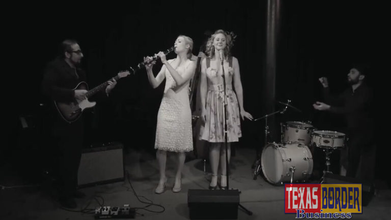 Video: Tu Vuo’ Fa’ L’Americano – Hetty & the Jazzato Band