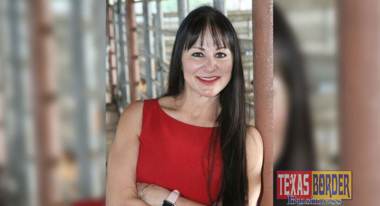 Edinburg CISD Career and Technical Education Director Arminda Lozano receives Honorary Lone Star FFA Degree.