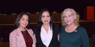 Pictured above from L-R: Rebecca Warren, daughter; Laura Nassri Warren and Kate Horan, director of the McAllen Public Library. Horan acted as the panel moderator for Class of 2818 Female Community Trailblazers in McAllen. Photo by Roberto Hugo Gonzalez