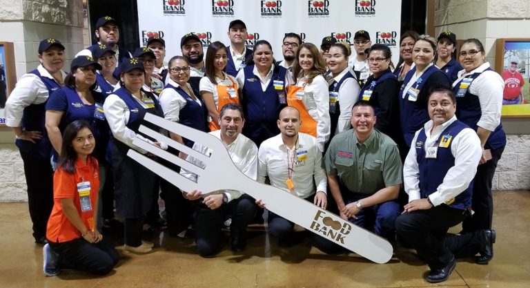 Thank you to Walmart for co-sponsoring Empty Bowls 2018 Presented by Vantage Bank Texas and Inter National Bank! Pictured is the Walmart team from Empty Bowls 2017. For more information, contact Philip Farias, Mgr. of Corporate Engagement & Special Events, by calling (956) 904-4513 or pfarias@foodbankrgv.com.