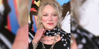 Veronica Cartwright, Actress: Alien. Born in Bristol, England, Veronica is the older sister of the popular child actress Angela Cartwright. In her early career, Veronica was cast in a number of popular movies such as The Children's Hour (1961), Spencer's Mountain (1963) and Alfred Hitchcock's The Birds (1963). As such, she was cast as "Jemima Boone" in the popular television series.