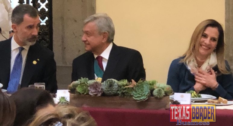 Mexican President Andres Manuel Lopez Obrador, next to his wife Beatriz Gutierrez Müller and King of Spain Felipe VI.