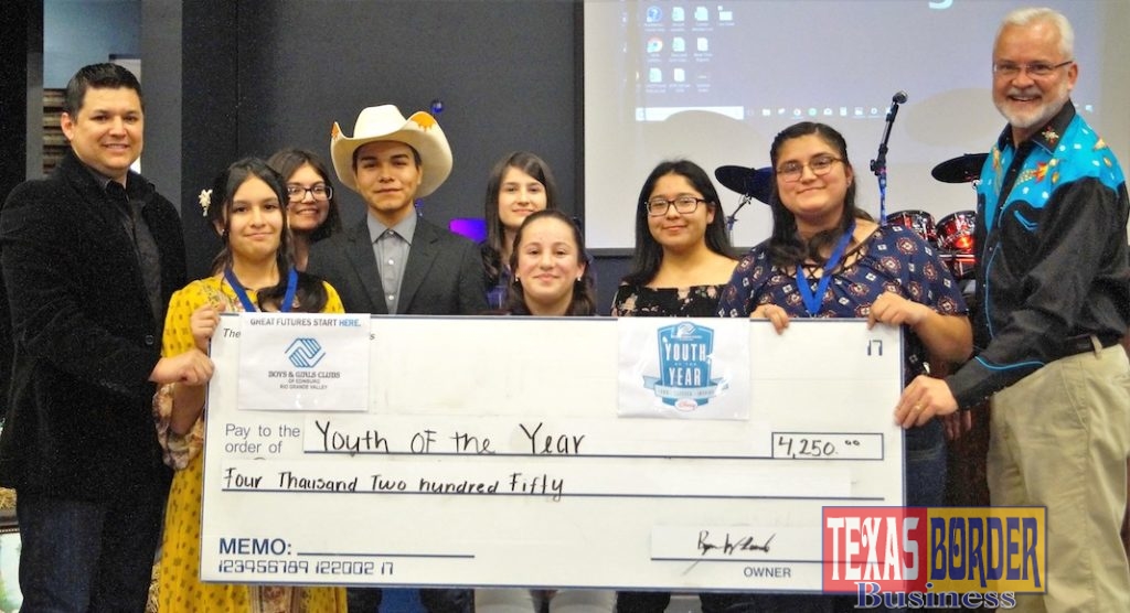 Picture left to right, Joe Quiroga, Board Chair, Youth of the Year for 2019, Daniela Rivera, YOY Candidate Jennifer Pena, YOY Candidate Alex Torres, YOY Candidate (back) Yareli Tejeda, Youth of the Year 2nd runner up Sarafaye De La Garza, YOY Candidate Lizbet Zuniga, 3rd runner up Katrina Medrano, “Steak” In Your Community Honorary Chair Byron Jay Lewis.