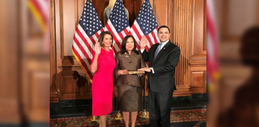 Congressman Cuellar stands with wife Imelda Cuellar and House Speaker Nancy Pelosi to take the official oath of office as the 116th Congress formally convened on Thursday in Washington, D.C. Pictured from left: House Speaker Nancy Pelosi, Imelda Cuellar, Congressman Henry Cuellar