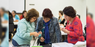 The LatinaHope program is designed to facilitate the learning, networking and acting of Spanish-speaking micro-entrepreneurs that want to learn new skills and bring extra income at their homes.