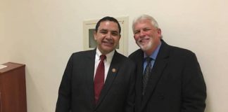Caption: Congressman Henry Cuellar (TX-28) meets with Dale Murden of Texas Citrus Mutual in Washington to discuss issues pertaining to the citrus industry.