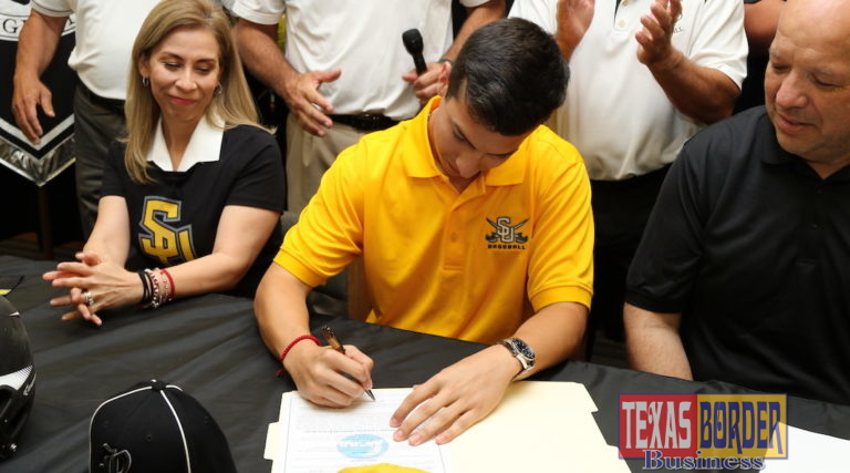 PSJA North Raider signs with Southwestern University to play Baseball