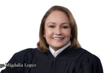 Accompanied by her husband, children and grandchildren, Judge Migdalia Lopez announced her candidacy for the 13th Court of Appeals. Judge Migdalia Lopez is currently a Juvenile Judge and has 39 years of legal experience, 27 of those years presiding over a number of courts: municipal, county court at law, district court, and juvenile court.