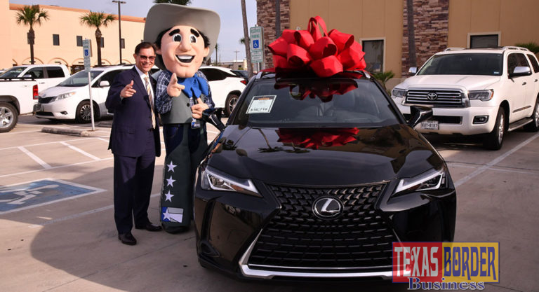 Lone Star National Bank celebrated Car Giveaway ceremony