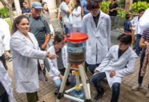 During UTRGV’s recent JSTEM Summer Program, area high school students learned how to solve a real-world, original research problem by collaborating on building water biofiltration systems. The camp helped them develop content and skills in specific STEM and JSTEM (Journalism, Science, Technology, Engineering & Math) disciplines. And as an added incentive, they got to interact via video conference with students in Ghana who were working on a similar project. (UTRGV Photos by Paul Chouy)