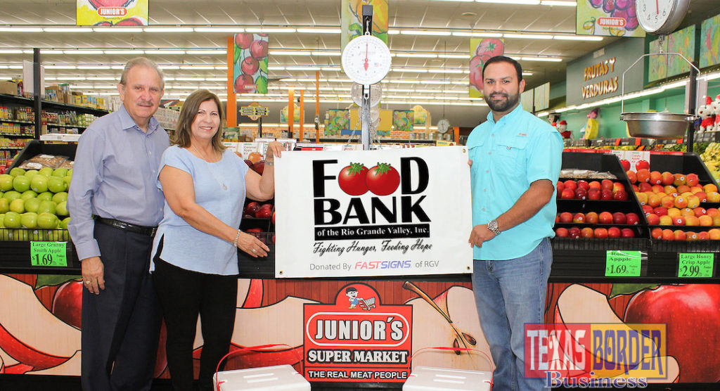 Thank you to Junior’s Super Market for co-sponsoring Empty Bowls 2019!  Pictured: Felix Chavez, Jr. and Maria Ines Chavez, Owners and Philip Farias, FBRGV Manager of Corporate Engagement and Special Events.  For more information, contact Philip Farias, Mgr. of Corporate Engagement & Special Events, by calling (956) 904-4513 or pfarias@foodbankrgv.com.  