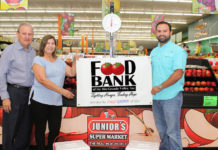 Thank you to Junior’s Super Market for co-sponsoring Empty Bowls 2019! Pictured: Felix Chavez, Jr. and Maria Ines Chavez, Owners and Philip Farias, FBRGV Manager of Corporate Engagement and Special Events. For more information, contact Philip Farias, Mgr. of Corporate Engagement & Special Events, by calling (956) 904-4513 or pfarias@foodbankrgv.com.