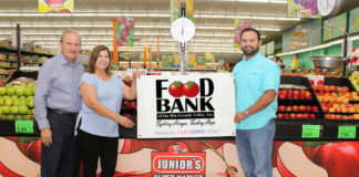 Thank you to Junior’s Super Market for co-sponsoring Empty Bowls 2019! Pictured: Felix Chavez, Jr. and Maria Ines Chavez, Owners and Philip Farias, FBRGV Manager of Corporate Engagement and Special Events. For more information, contact Philip Farias, Mgr. of Corporate Engagement & Special Events, by calling (956) 904-4513 or pfarias@foodbankrgv.com.