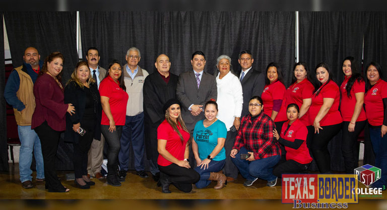 Hundreds of PSJA ISD Parents Take Oath during 15th Annual Volunteer Swearing-In Ceremony