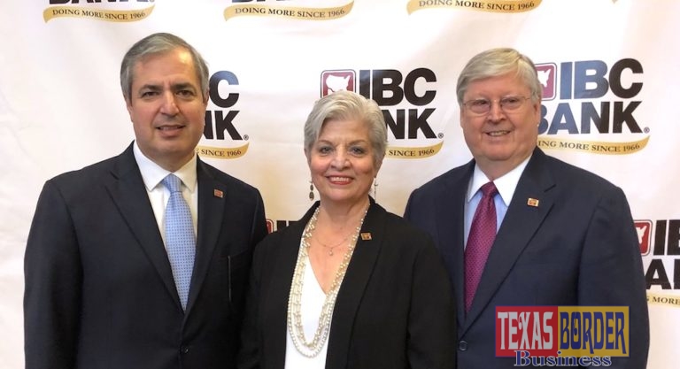 Beloved IBC Bank 30-year Banker Dora Brown Retires