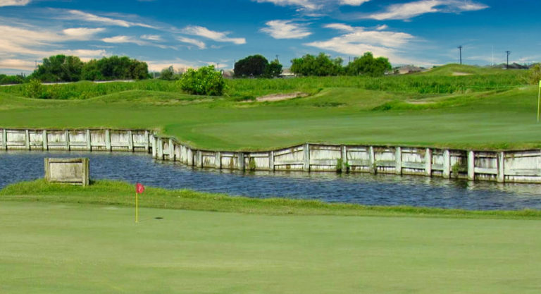 Los Lagos Golf Course named Edinburg Chamber’s Business of the Month