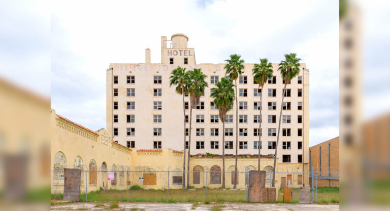 Carlos Limas to Exhibit Architecture Photography of the RGV at IMAS