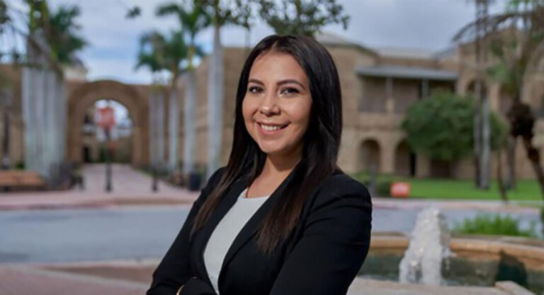 UTRGV graduate student Alejandra Jimenez received the 2021 Future Texas Business Legend Award. Jimenez, who is from Brownsville, currently is pursuing a master’s degree at UTRGV in business analytics. (UTRGV Photo by David Pike)