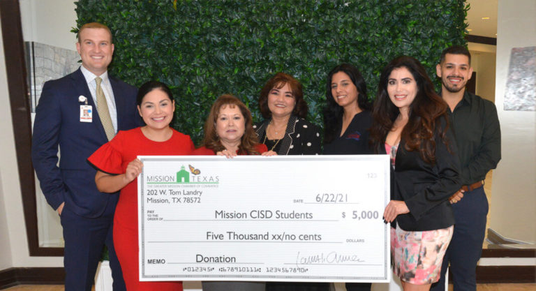 Mission Chamber Makes $5k Donation to Mission CISD