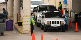 The St. Johns drive-through COVID-19 testing site off of Interstate 35 in north Austin on Aug. 5. Credit: Miguel Gutierrez Jr./The Texas Tribune