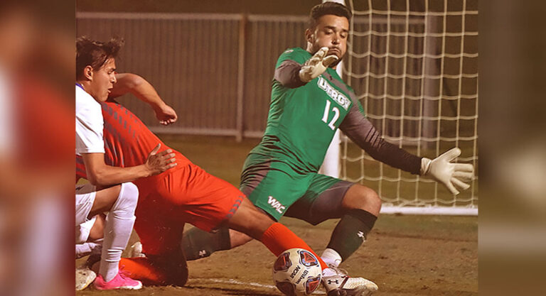 Men’s Soccer Falls to #3 Air Force in Closing Seconds