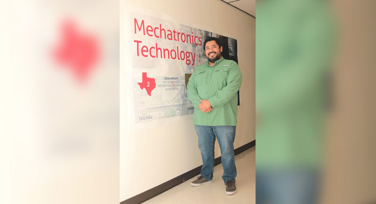 Alumnus and Mechatronics and instructor celebrates 10 year of teaching