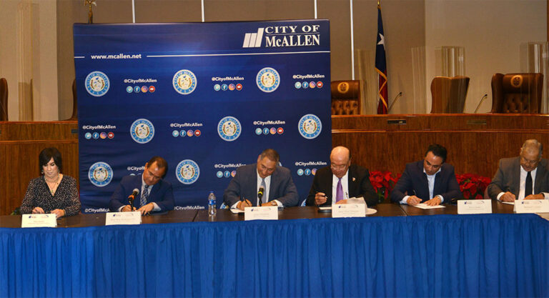 Anzalduas Bridge Signed the Full Cargo Donation Acceptance Agreement