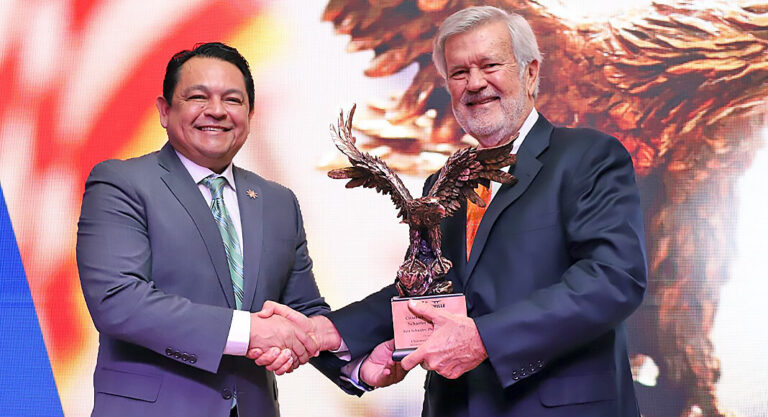 Schaefer Stevedoring Recognized with 2021 Chairman’s Award