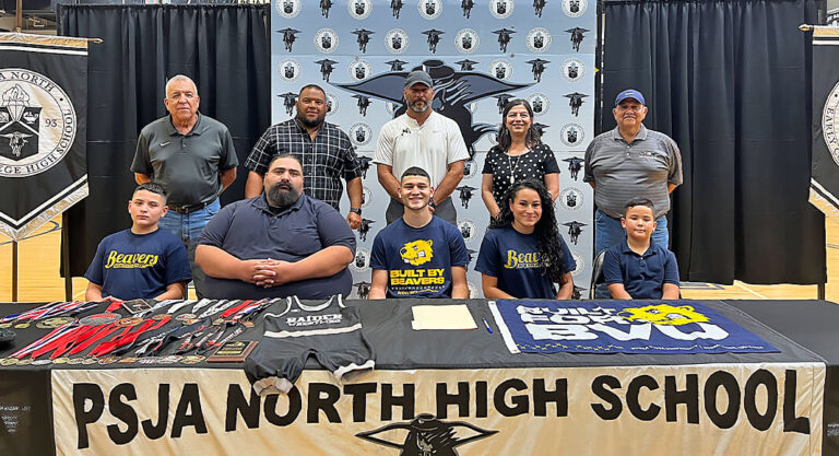 Wrestler Signs with Buena Vista University 