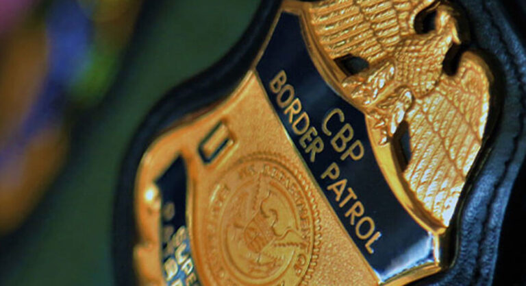 Laredo Agents stop human smuggling attempt  & recover stolen vehicle 