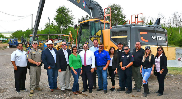 Equipment for Dredging Falcon Lake Arrives 