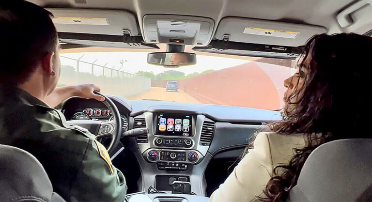 Congresswoman Flores Meets with RGV Border Patrol