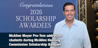 Pepe Cabeza de Vaca Congratulates Scholarship Recipients and Emphasizes the Value of Education