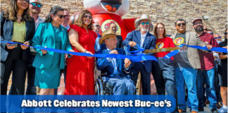 Gov. Abbott Helps Welcome New Buc-ee’s to San Marcos